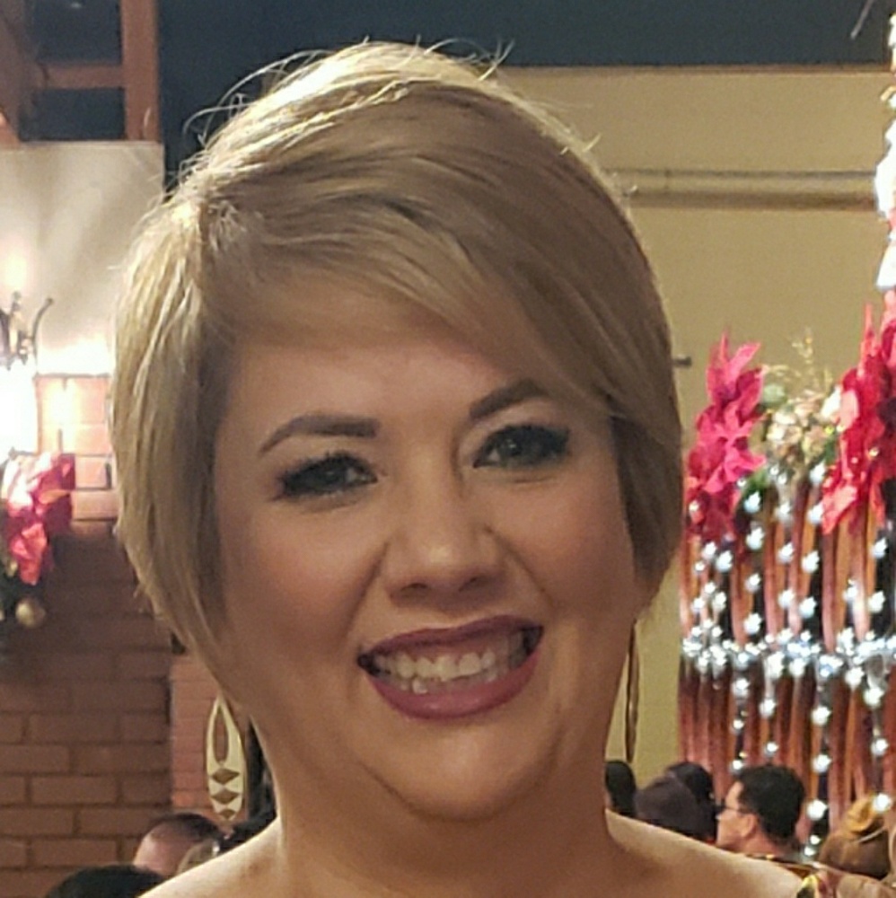 Meet your Posher, Paola